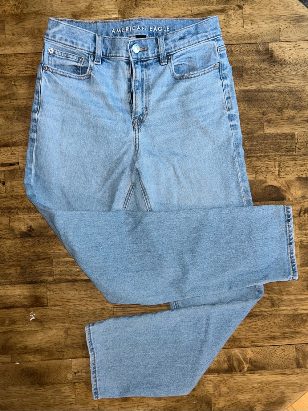 AE Light Wash Straight Jeans
